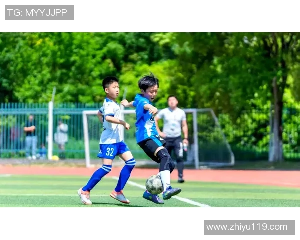 与心目中的足球明星亲密接触的梦想之旅